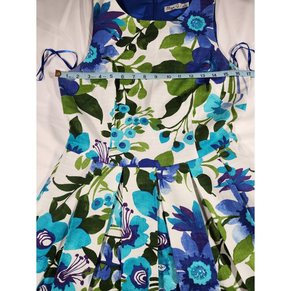 Eliza J Blue Floral Sleeveless Fit and Flare Midi Dress Lined has Pockets Size 8 - Picture 10 of 10